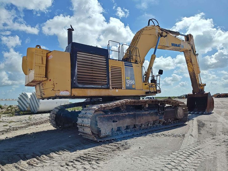 2016-komatsu-pc1250-image-3