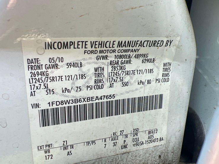 2011-ford-f350-image-16
