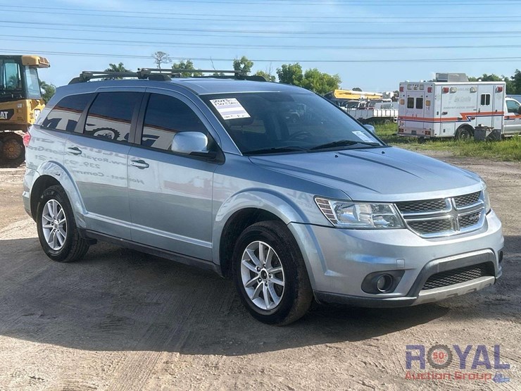 2013-dodge-journey-sxt-image-2