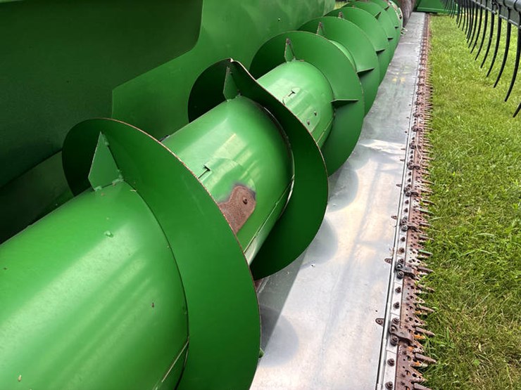 2010-john-deere-635f-image-27