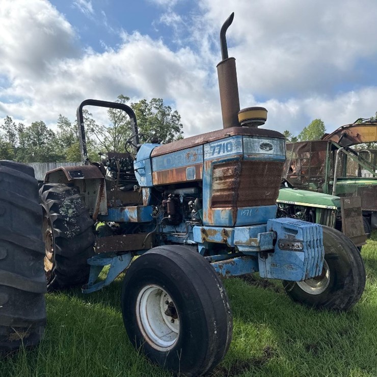 FORD 7710