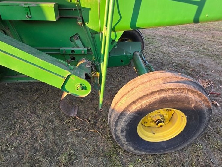 john-deere-4420-image-14