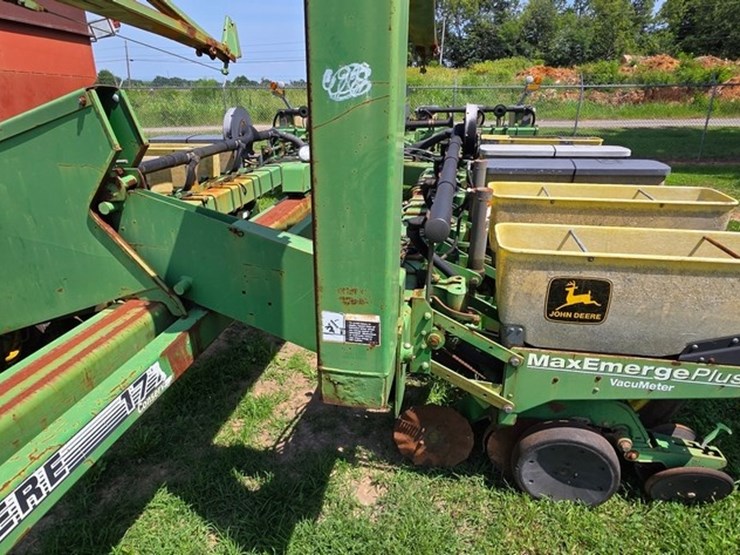 john-deere-1770-image-32