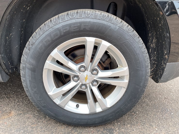 2013-chevrolet-equinox-lt-image-22