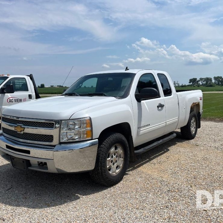 2013 CHEVROLET SILVERADO