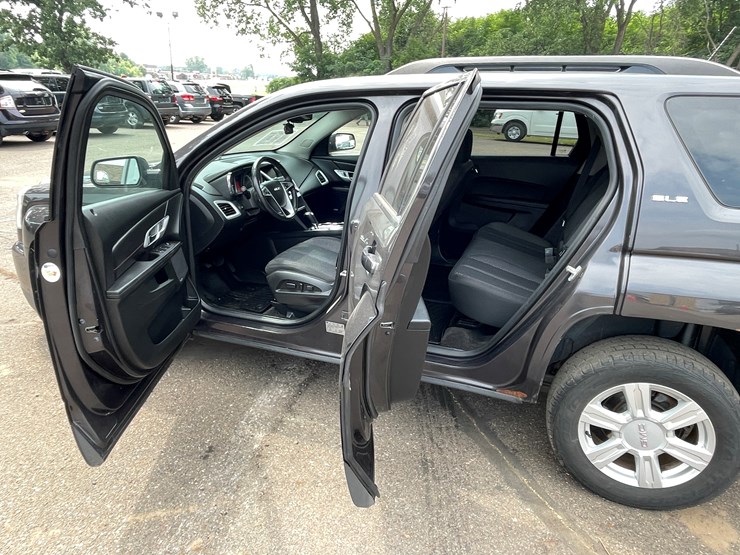 2016-gmc-terrain-sle-image-40