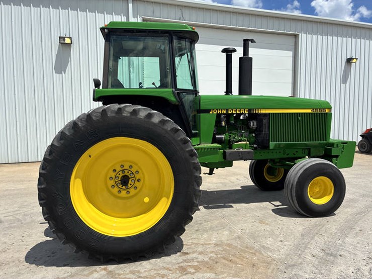1990-john-deere-4555-image-5