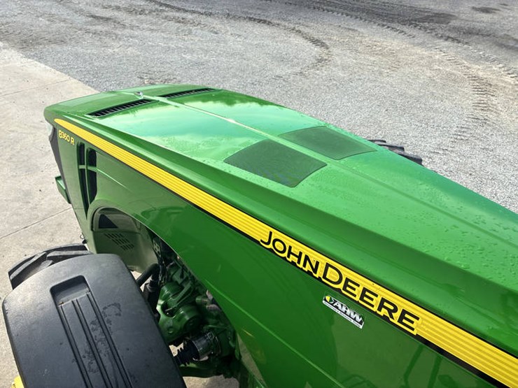 2012-john-deere-8360r-image-75