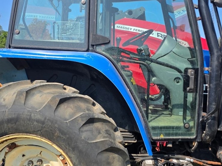 new-holland-ts100-image-14