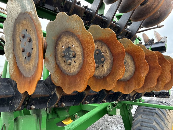 2020-john-deere-2680h-image-25