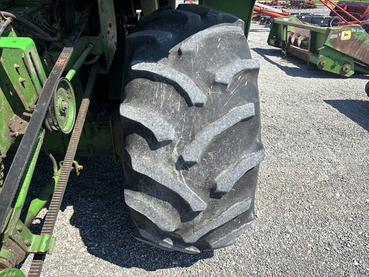 1980-john-deere-6620-image-35