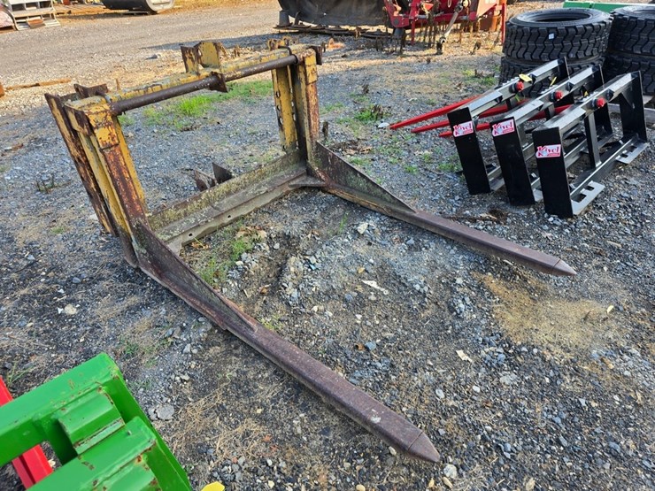 bale-forks-image-2