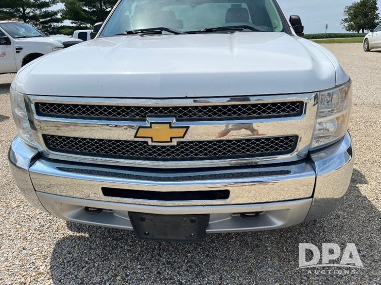 2012-chevrolet-silverado-image-24