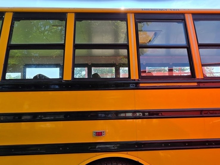 2007-freightliner-school-bus-(runs)-(title)-image-13