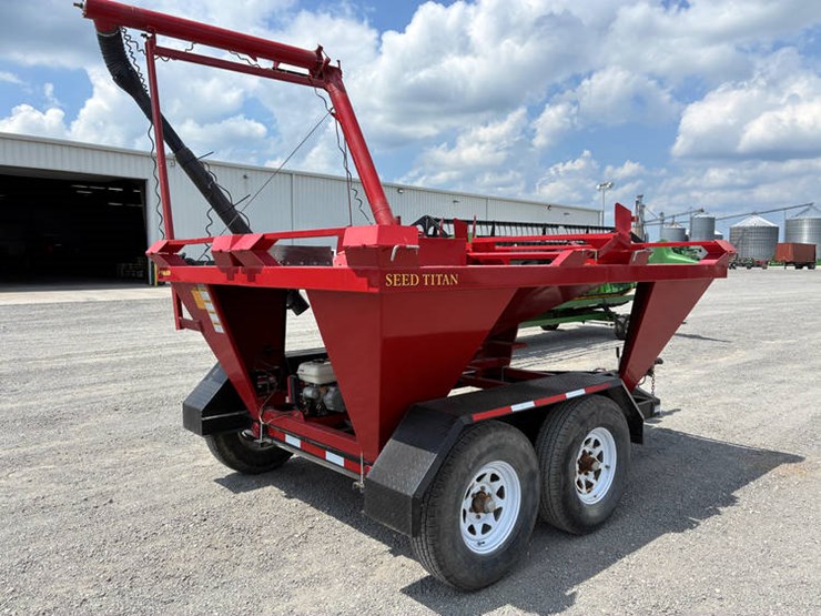 #10866-•-friesen-seed-titan-seed-tender-#18682-image-5