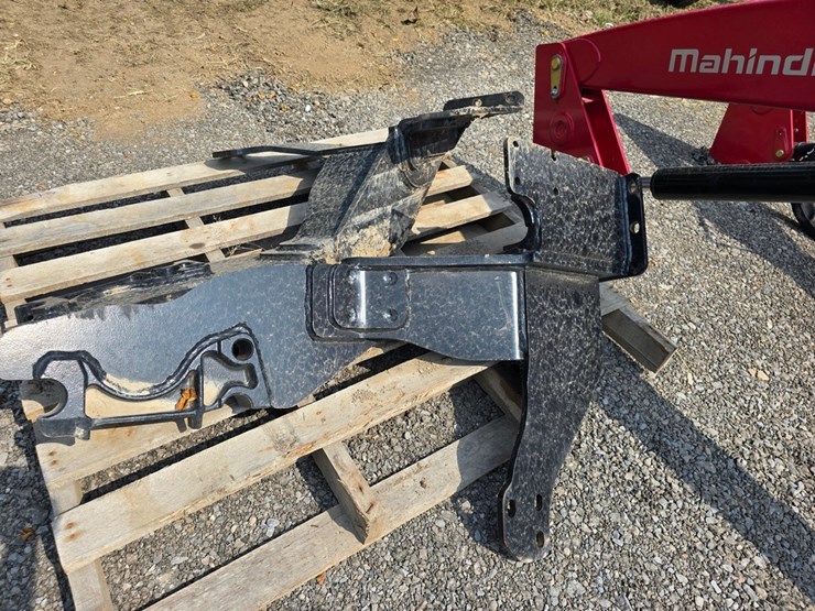 mahindra-8100-image-6