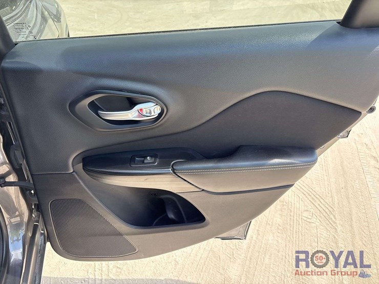 2014-jeep-cherokee-image-20