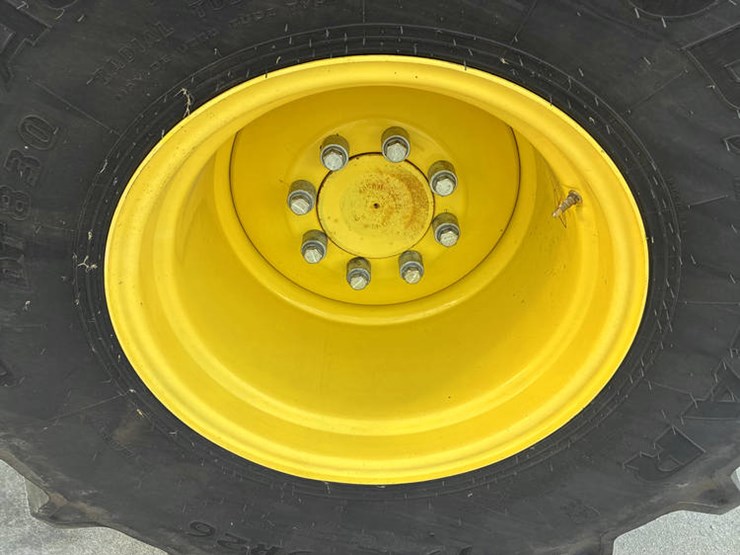 2015-john-deere-s680-image-51