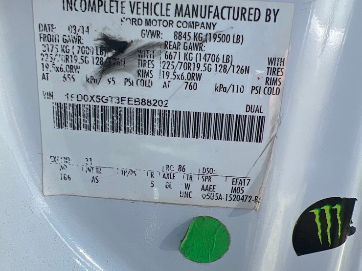 2014-ford-f550-image-21