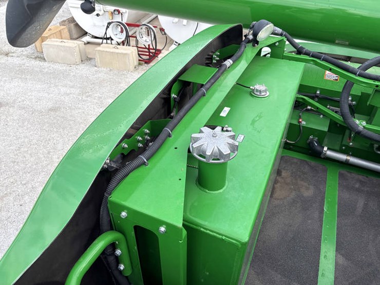 2015-john-deere-s680-image-101