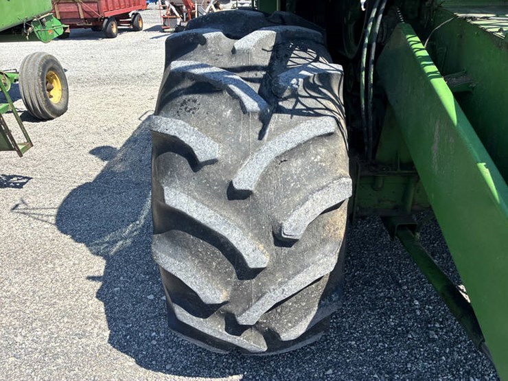 1980-john-deere-6620-image-37