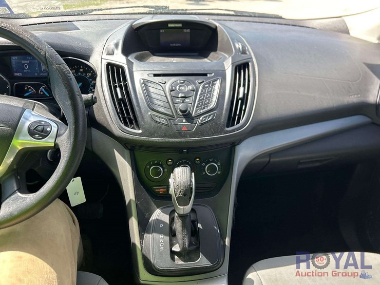 2015-ford-escape-image-10