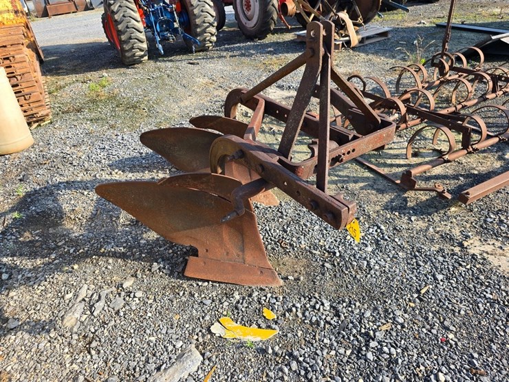 massey-ferguson-72-image-2