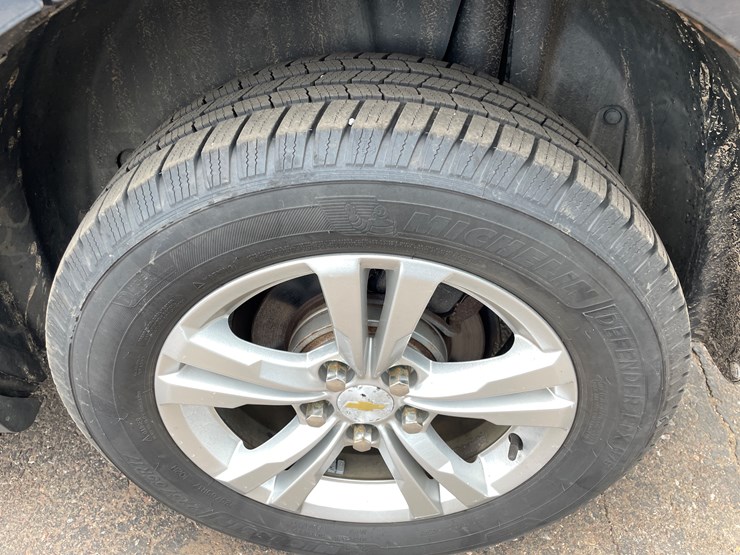2010-chevrolet-equinox-image-30