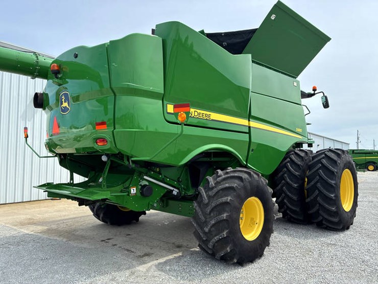 2017-john-deere-s680-image-4