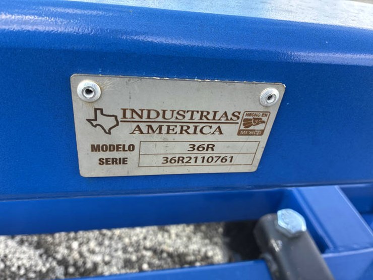 #113166-•-industrias-america-36r-pivot-track-closer-#10761-image-2