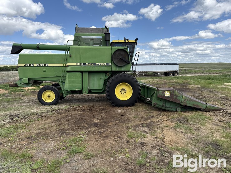 1981-john-deere-7720-image-4
