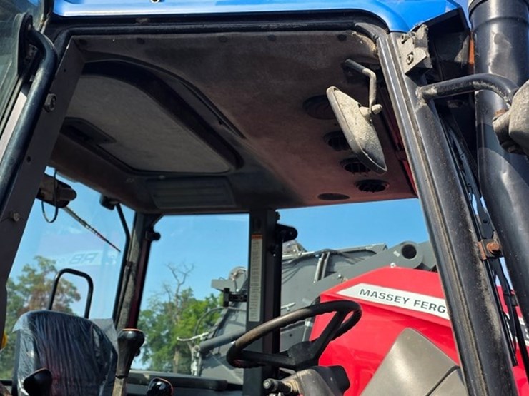 new-holland-ts100-image-46