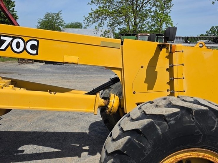2001-deere-670c-image-43