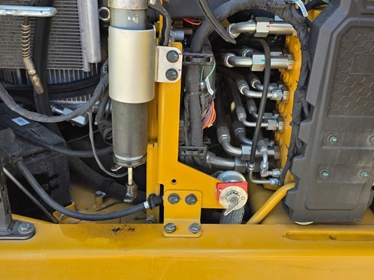 2023-caterpillar-310-image-57