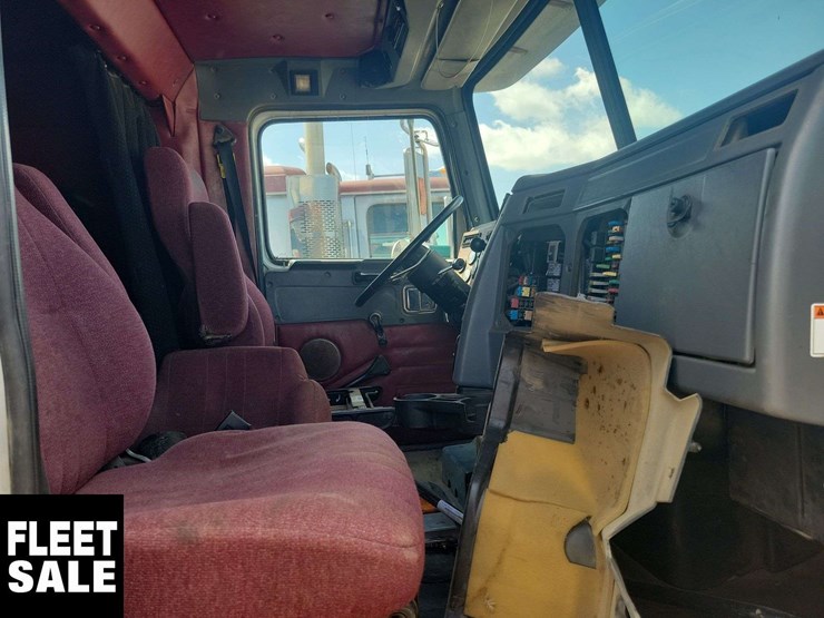 2012-western-star-4900-image-18