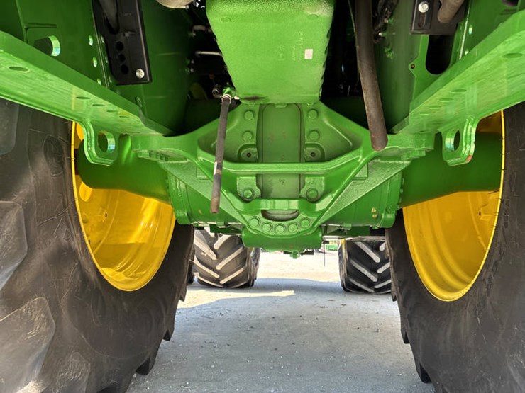 2023-john-deere-9r-440-image-57