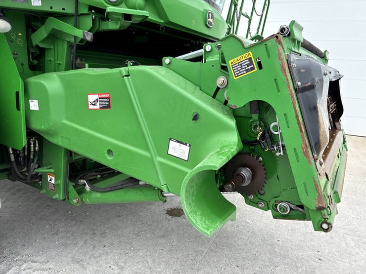 2016-john-deere-s680-image-25