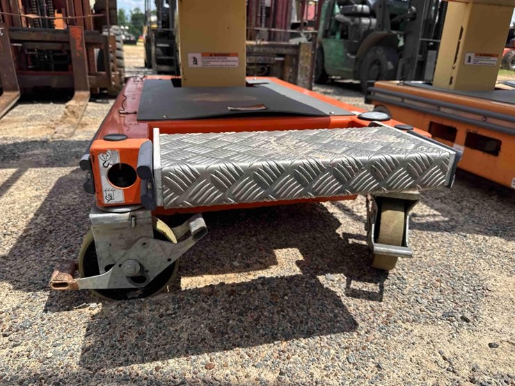 2016-jlg-ecolift-image-8