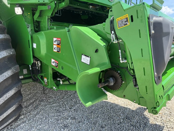 2022-john-deere-s780-image-12
