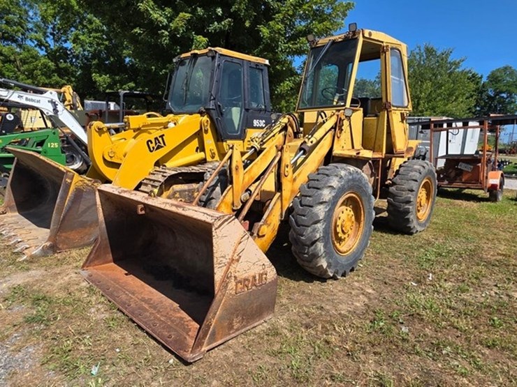 1977-caterpillar-910-image-2