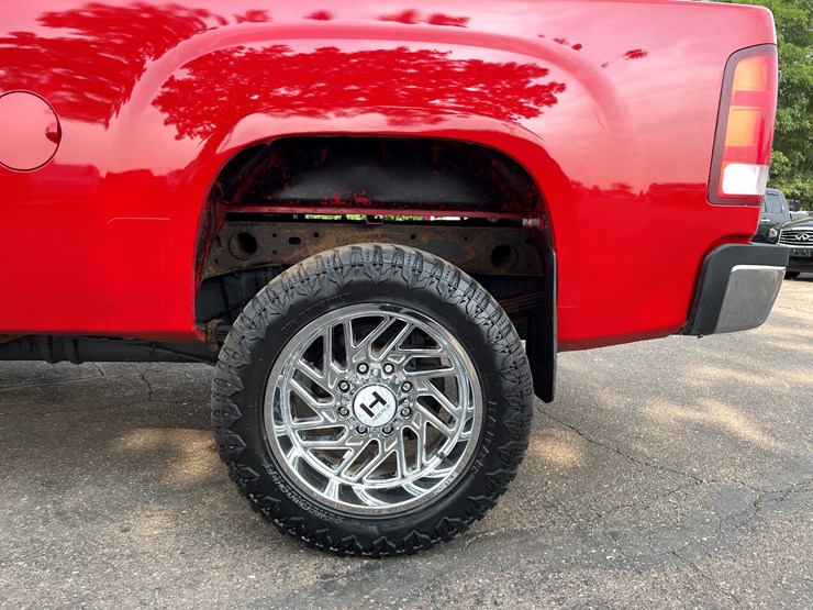 2012-gmc-2500-image-20
