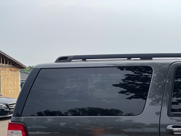 2017-ford-expedition-limited-image-24
