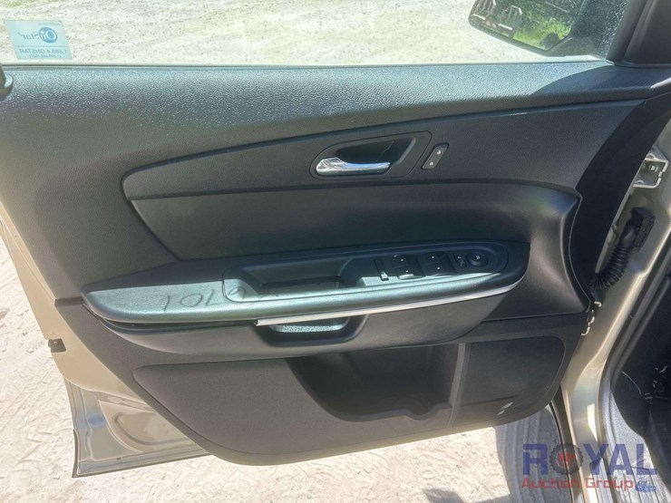 2010-gmc-acadia-image-12
