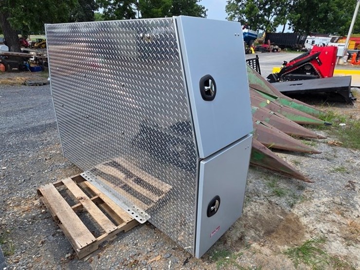truck-tool-box-image-3