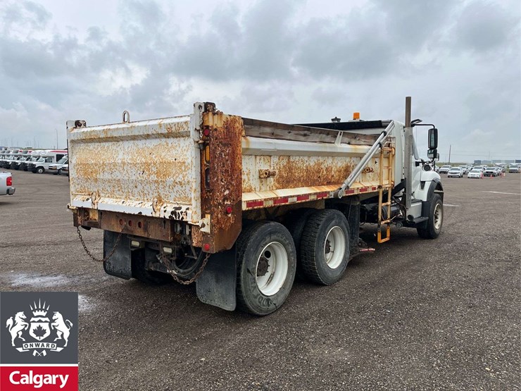 2016-international-workstar-7400-image-14