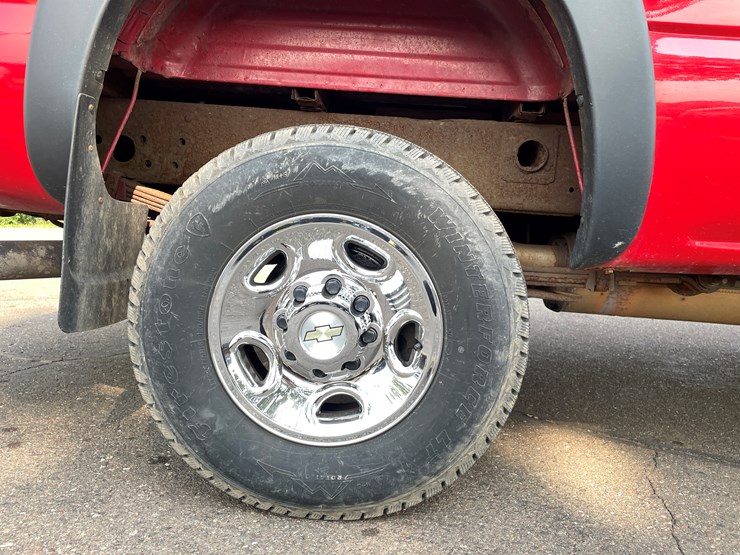 2006-chevrolet-silverado-2500-image-38