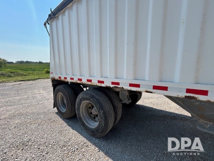 2009-jet-grain-trailer-image-12
