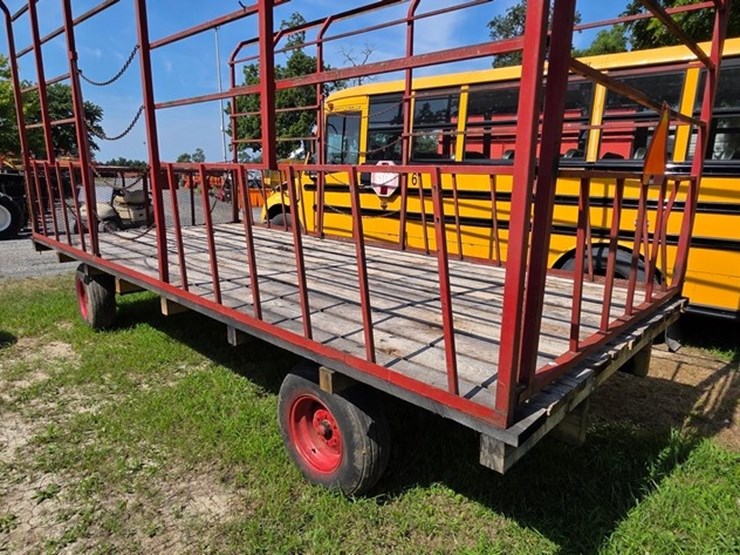 8x18-metal-rack-hay-wagon-image-16