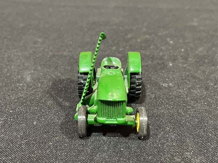 john-deere-64-image-8