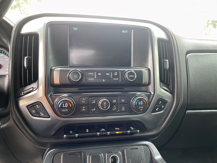 2016-chevrolet-silverado-image-51